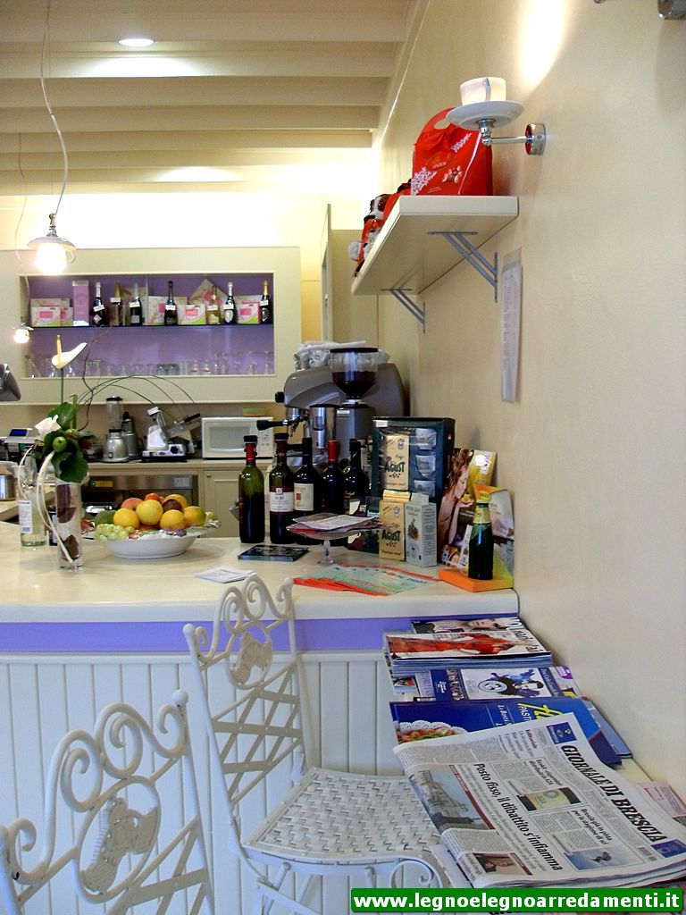 Arredamenti per locali bar : arredamenti per locali bar.